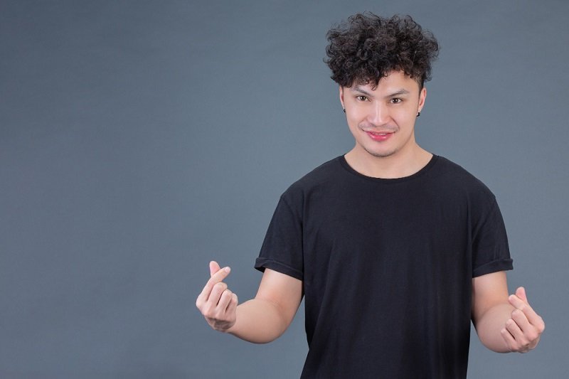 Baju Kaos Distro Lokal Gaya Streetwear Anak Muda Masa Kini