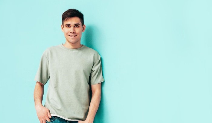 Inspirasi Warna Kaos Polos yang Cocok untuk Segala Suasana